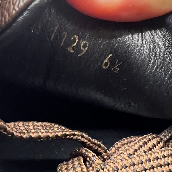 Size 7.5US - Louis Vuitton Runaway Triple Monogram Sneakers - Picture 7 of 8